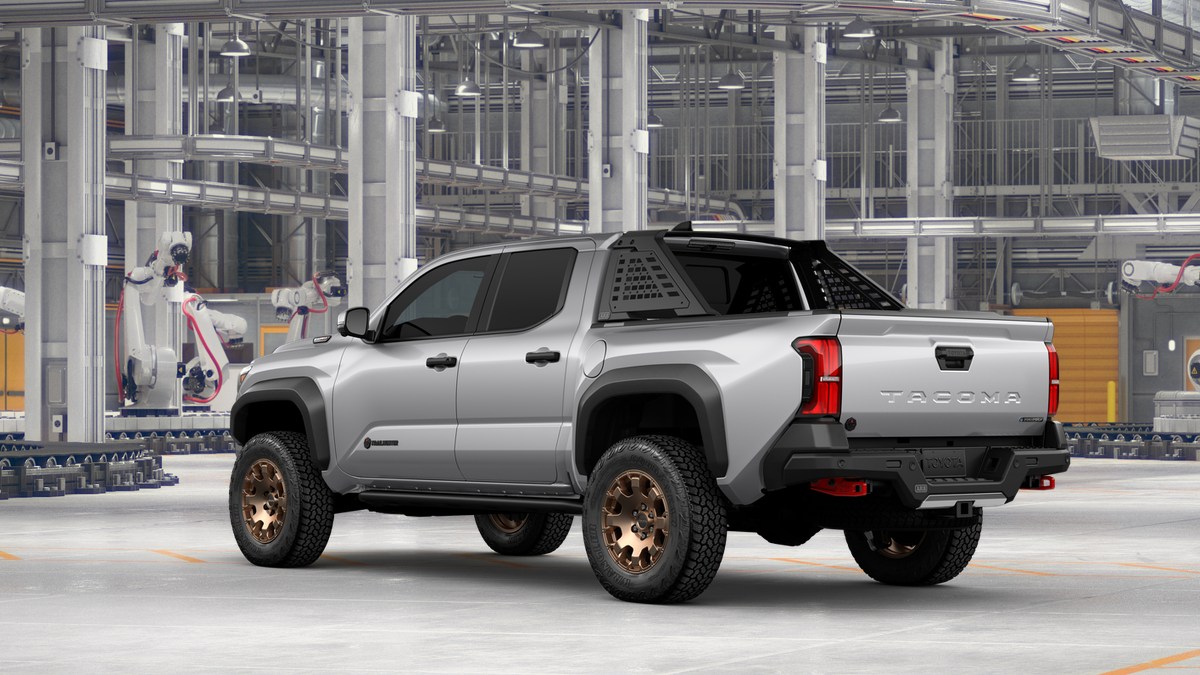 2026 Toyota Tacoma i-FORCE MAX Tacoma Trailhunter