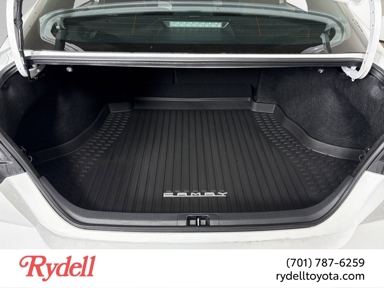 2026 Toyota Camry SE AWD