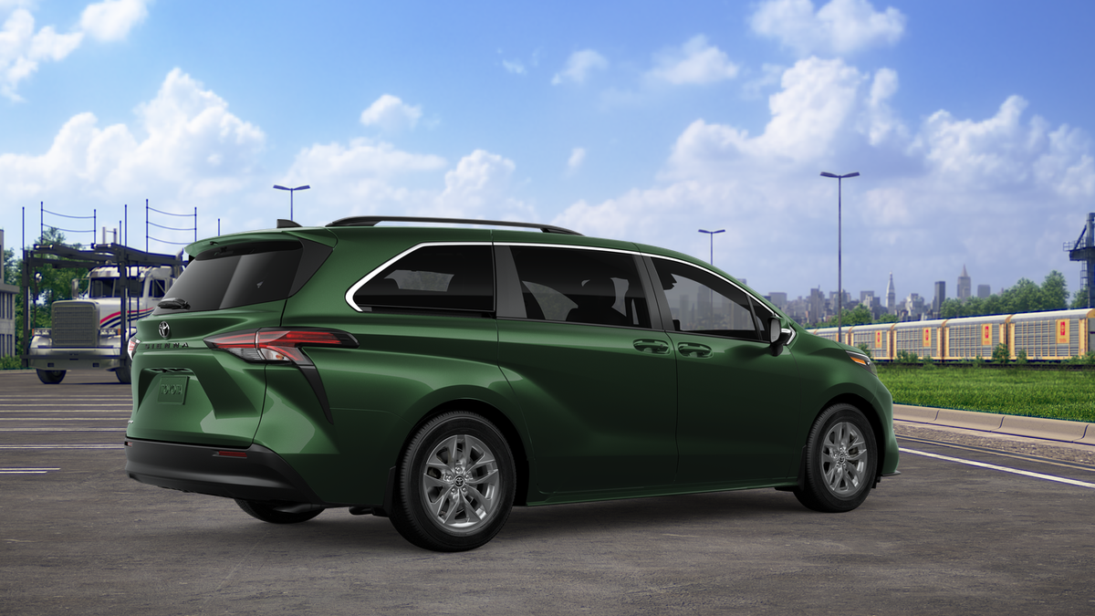 2026 Toyota Sienna LE