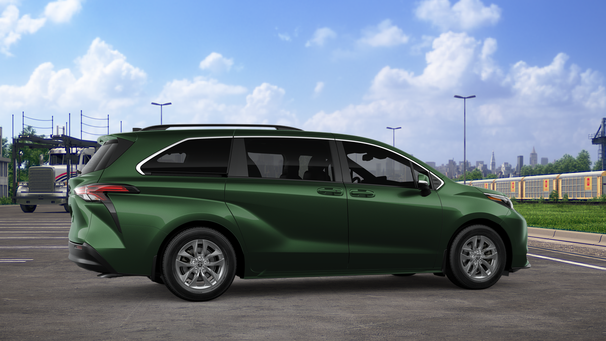 2026 Toyota Sienna LE