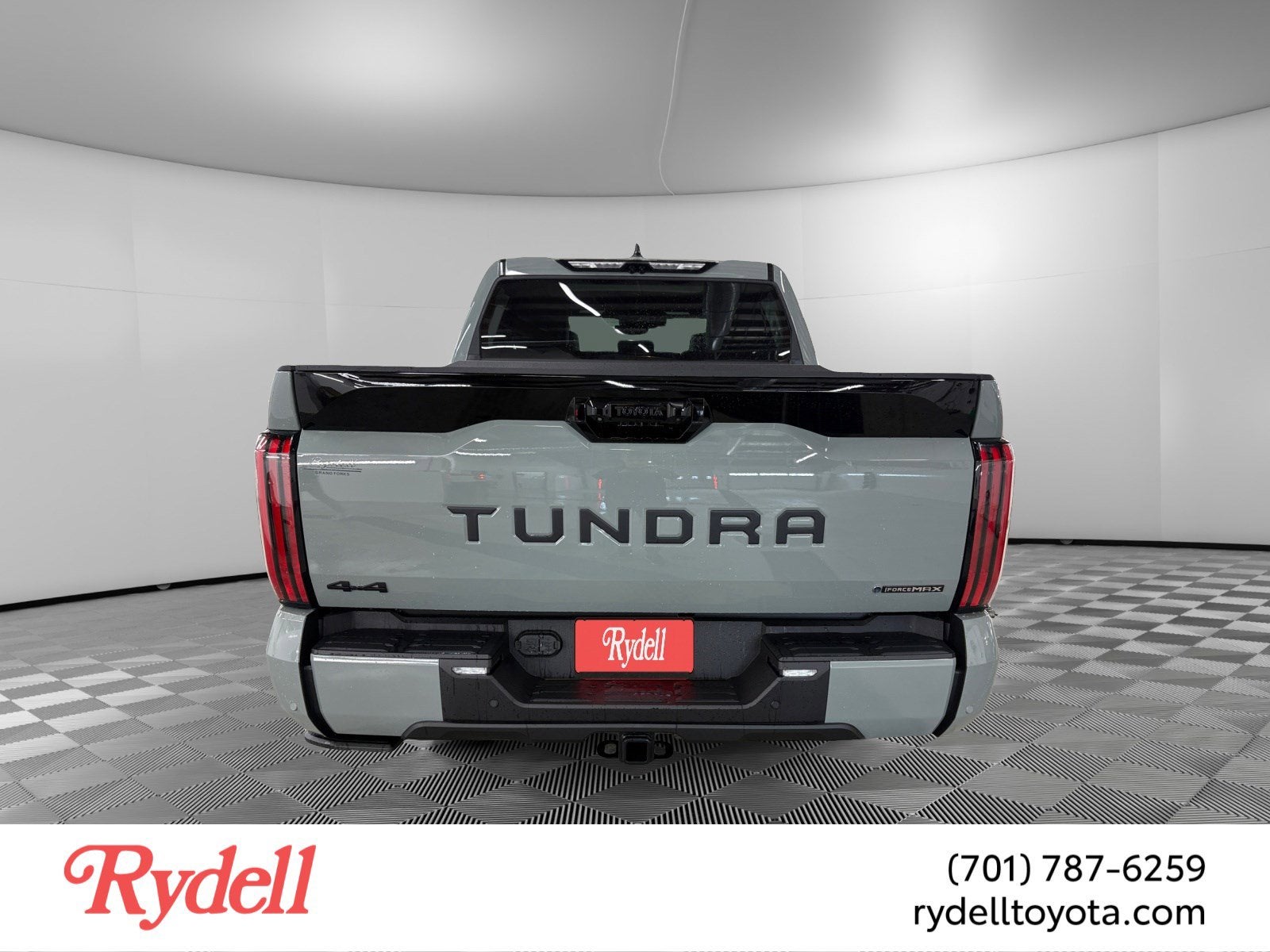 2026 Toyota Tundra i-FORCE MAX Tundra Platinum