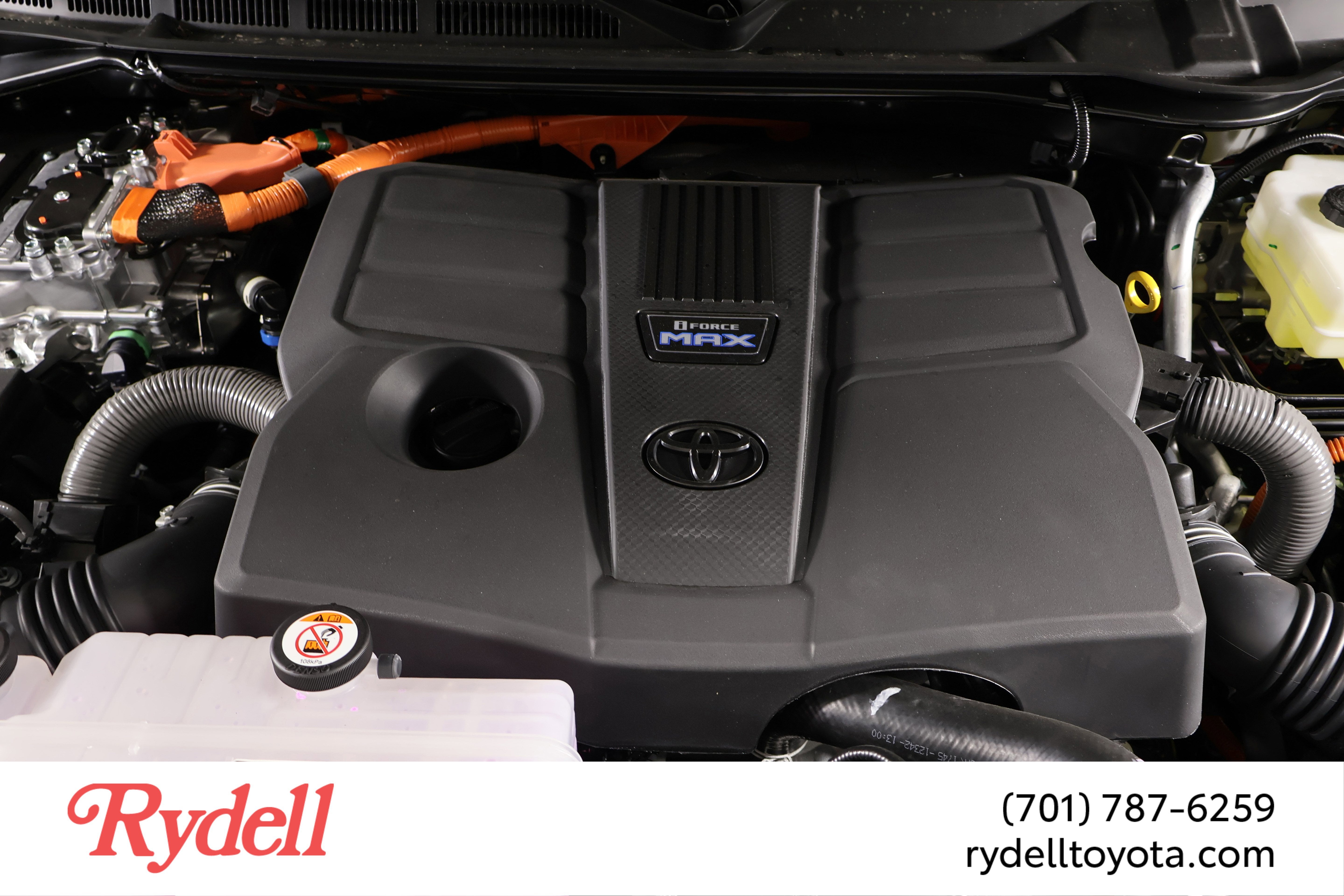 2026 Toyota Tundra i-FORCE MAX Tundra Platinum