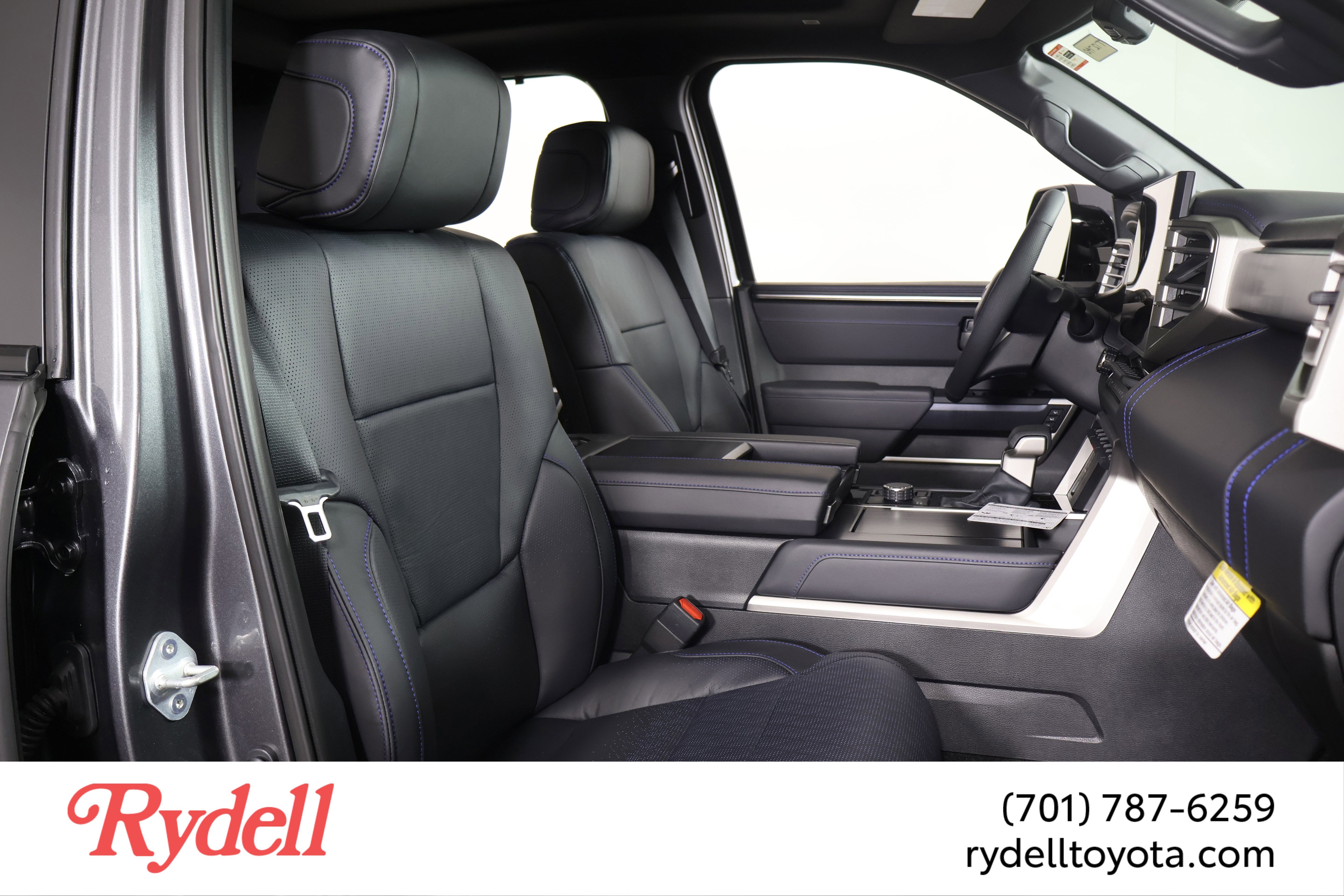 2026 Toyota Tundra i-FORCE MAX Tundra Platinum