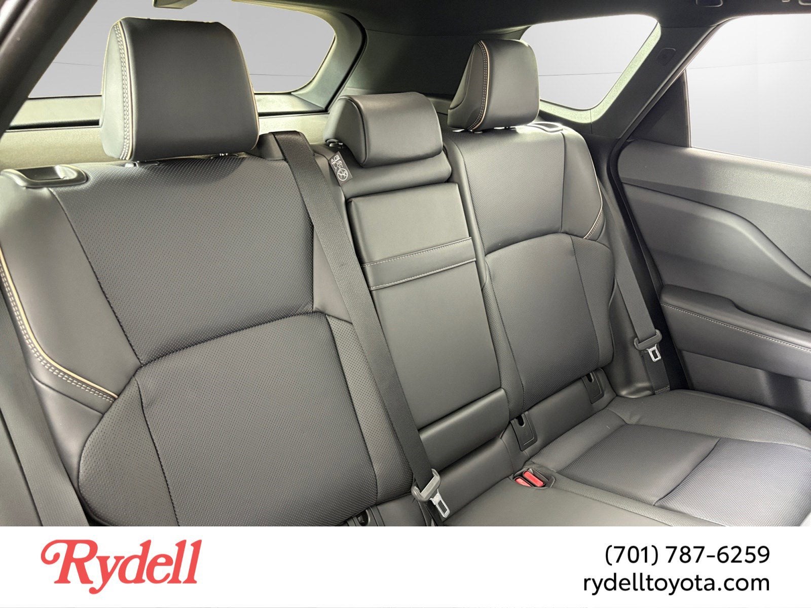 2025 Toyota Toyota Crown Signia Limited