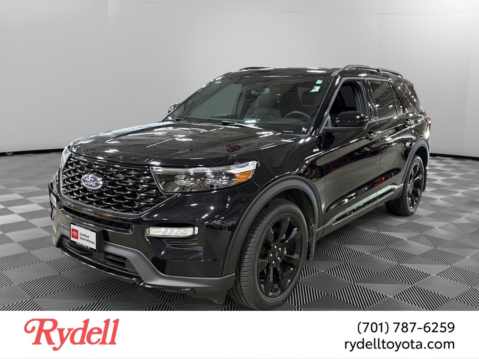2024 Ford Explorer ST-Line