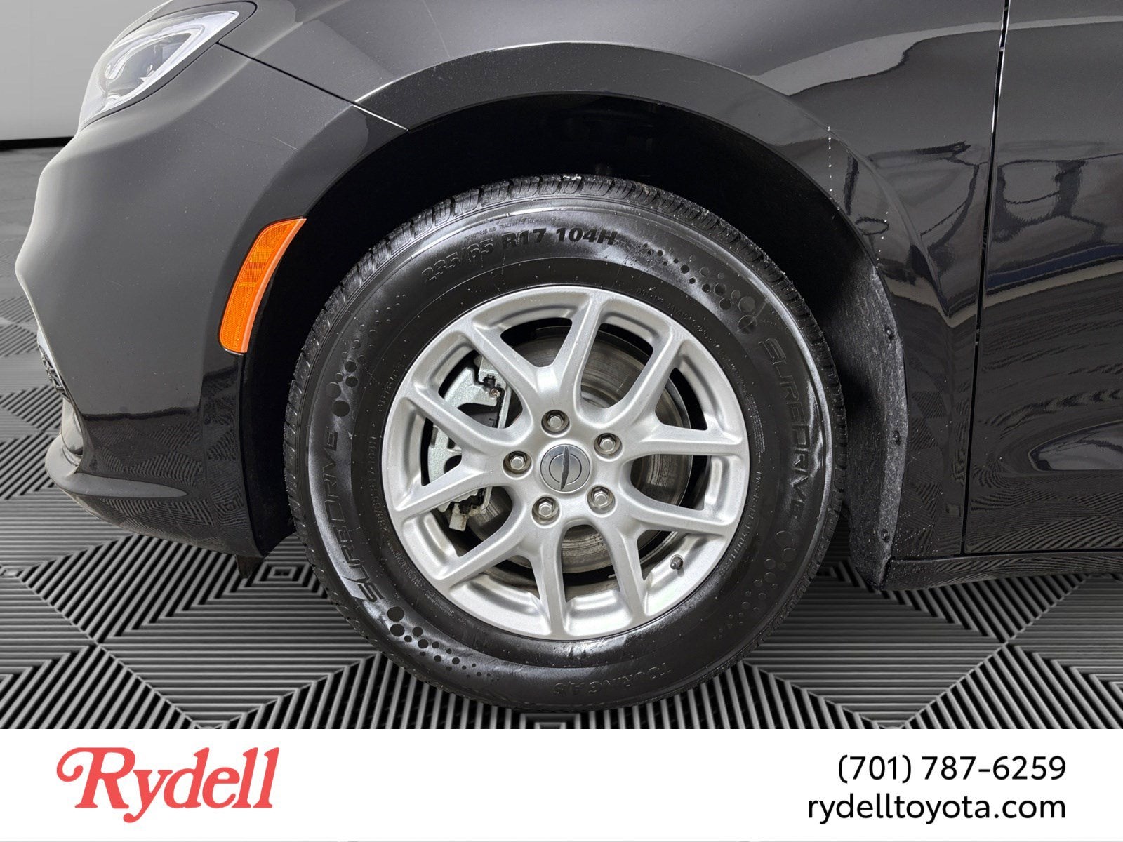 2024 Chrysler Pacifica Touring L