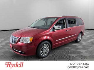 2014 Chrysler Town &amp; Country Touring-L