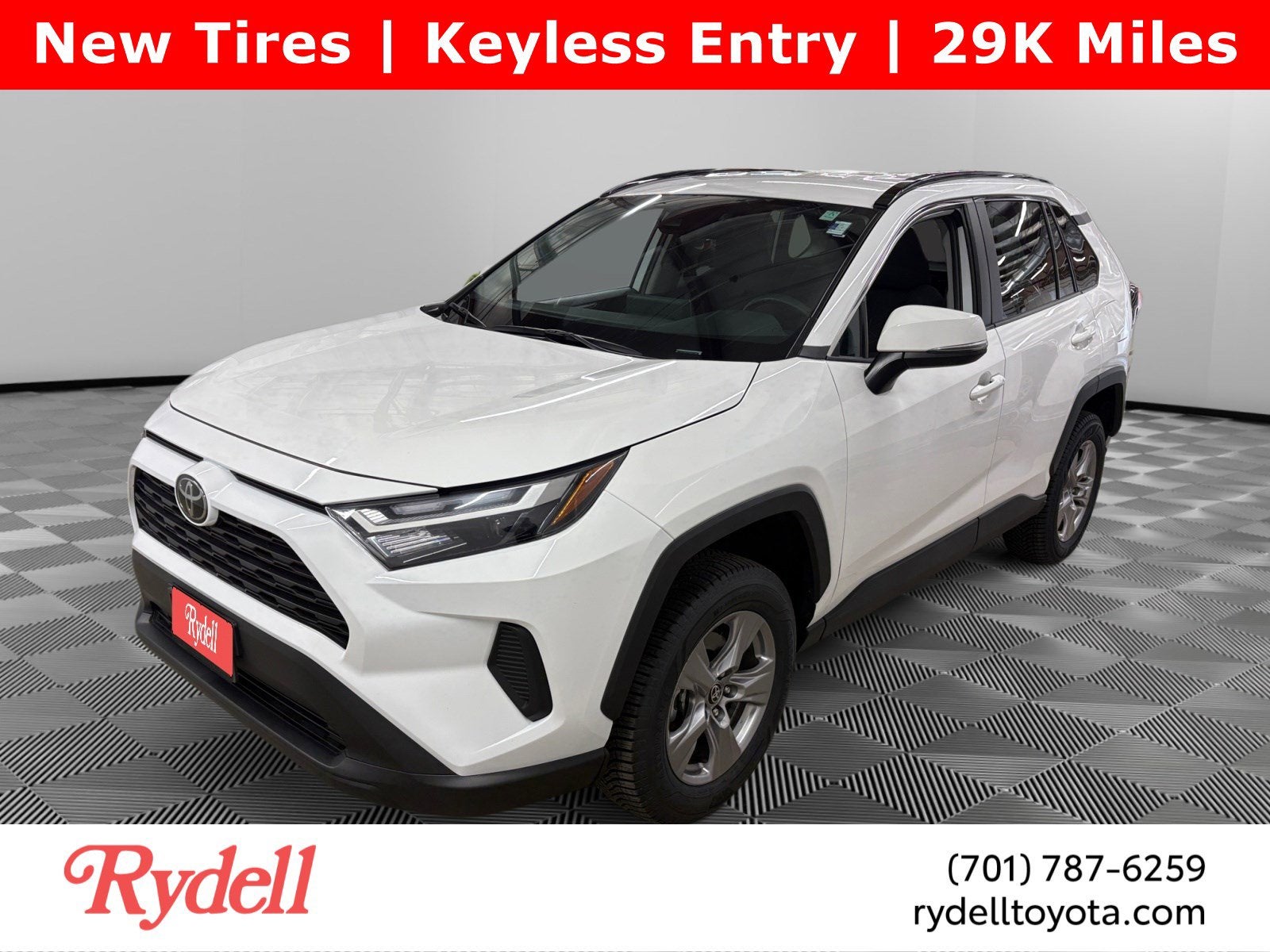 2025 Toyota RAV4 XLE AWD's photo