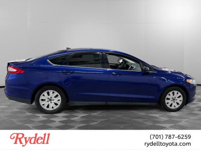 2014 Ford Fusion S
