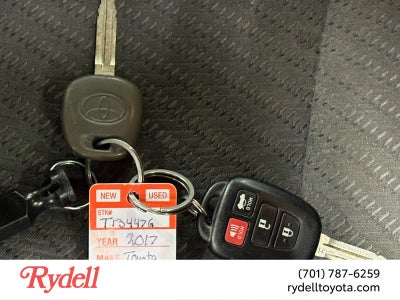 2017 Toyota Camry LE
