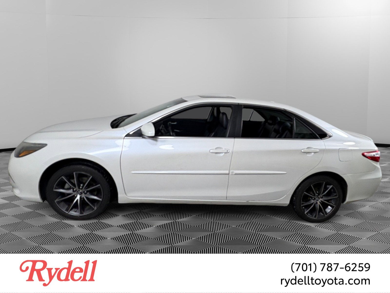 2015 Toyota Camry XSE