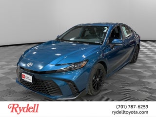 2025 Toyota Camry SE Hyb