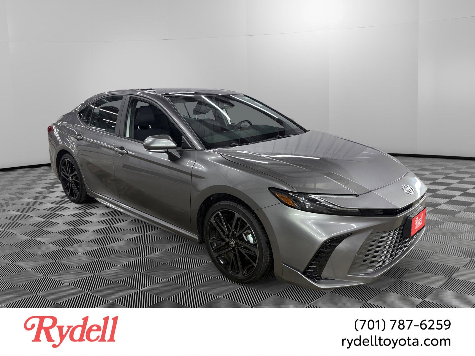 2025 Toyota Camry XSE Hyb