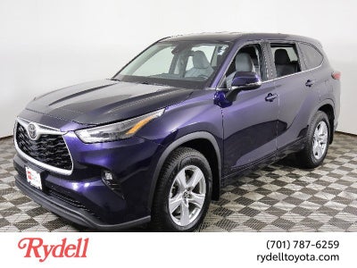 2022 Toyota Highlander LE