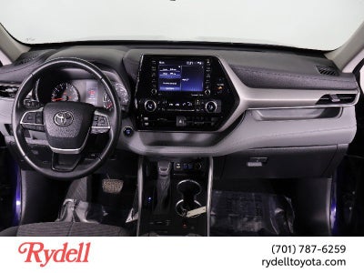 2022 Toyota Highlander LE