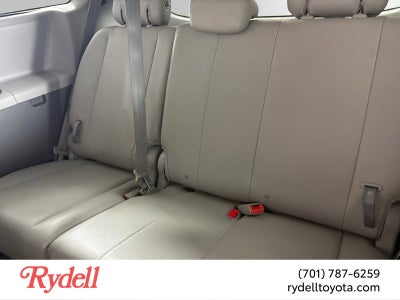 2020 Toyota Sienna XLE