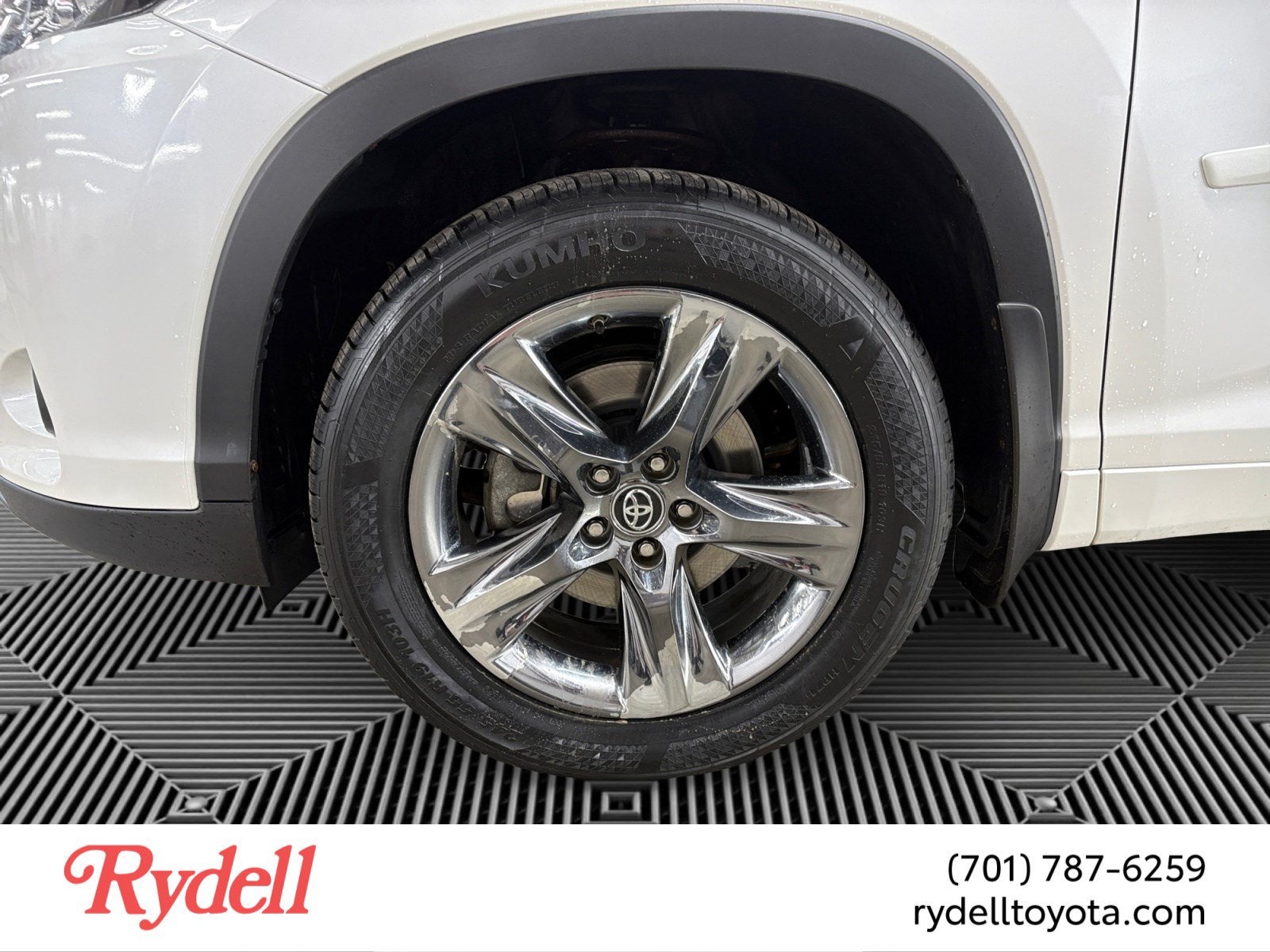 2019 Toyota Highlander Limited Platinum