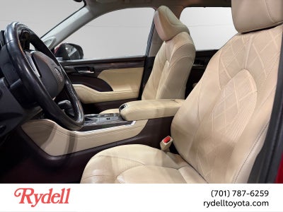 2021 Toyota Highlander Hybrid Platinum