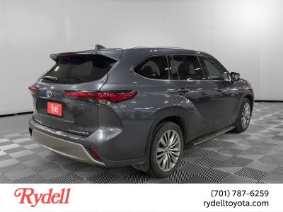 2022 Toyota Highlander Platinum