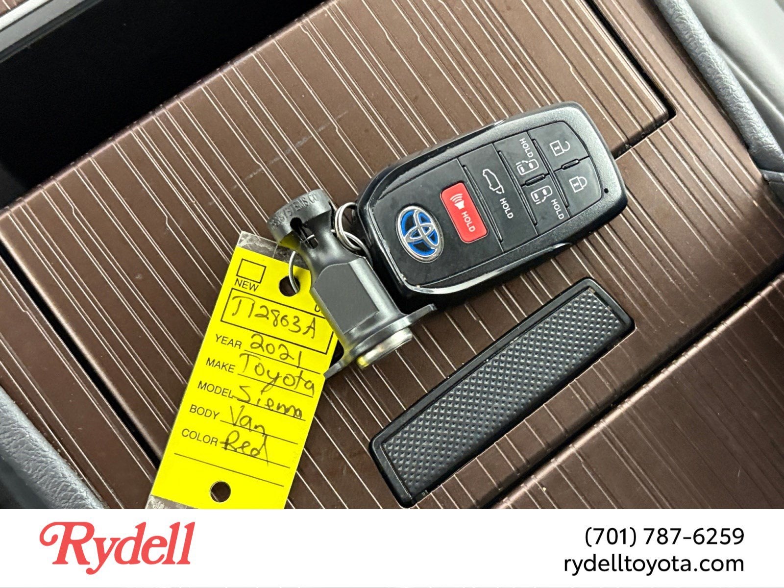 2021 Toyota Sienna XLE