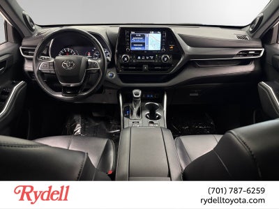 2022 Toyota Highlander XSE