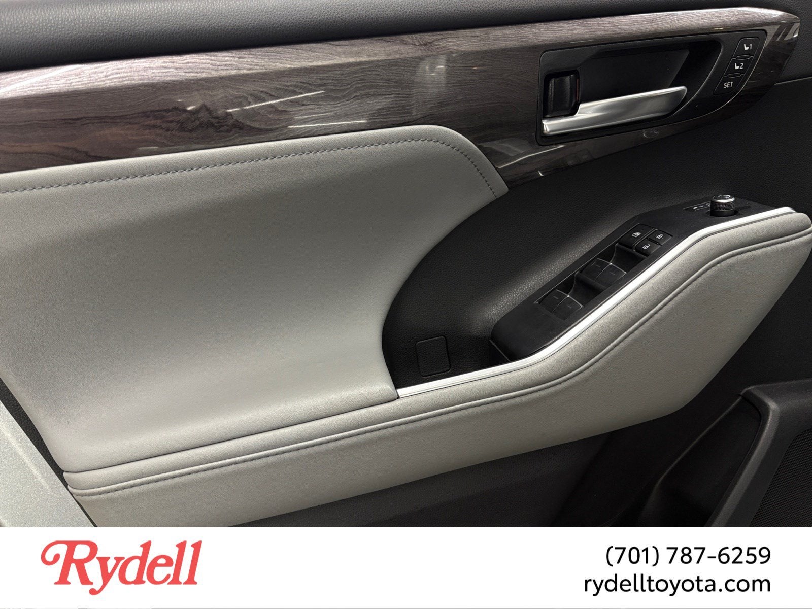2024 Toyota Highlander Hybrid Limited