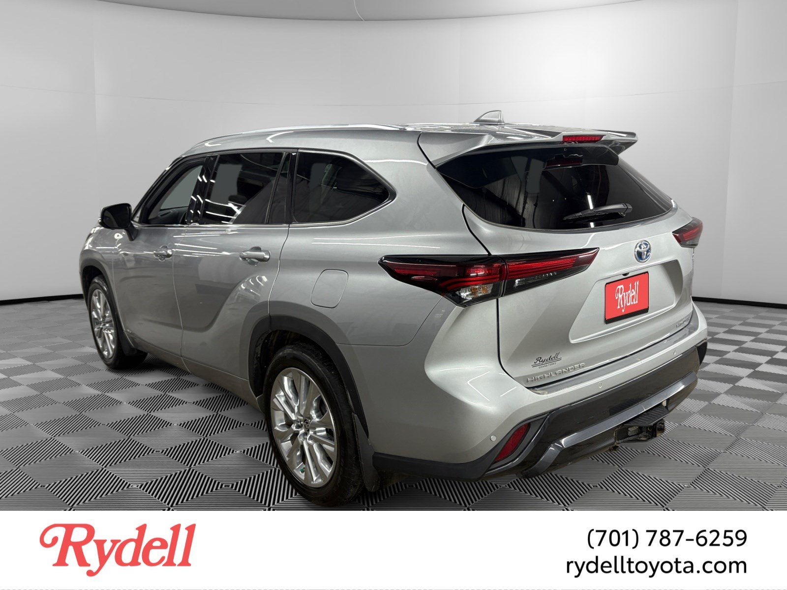 2024 Toyota Highlander Hybrid Limited