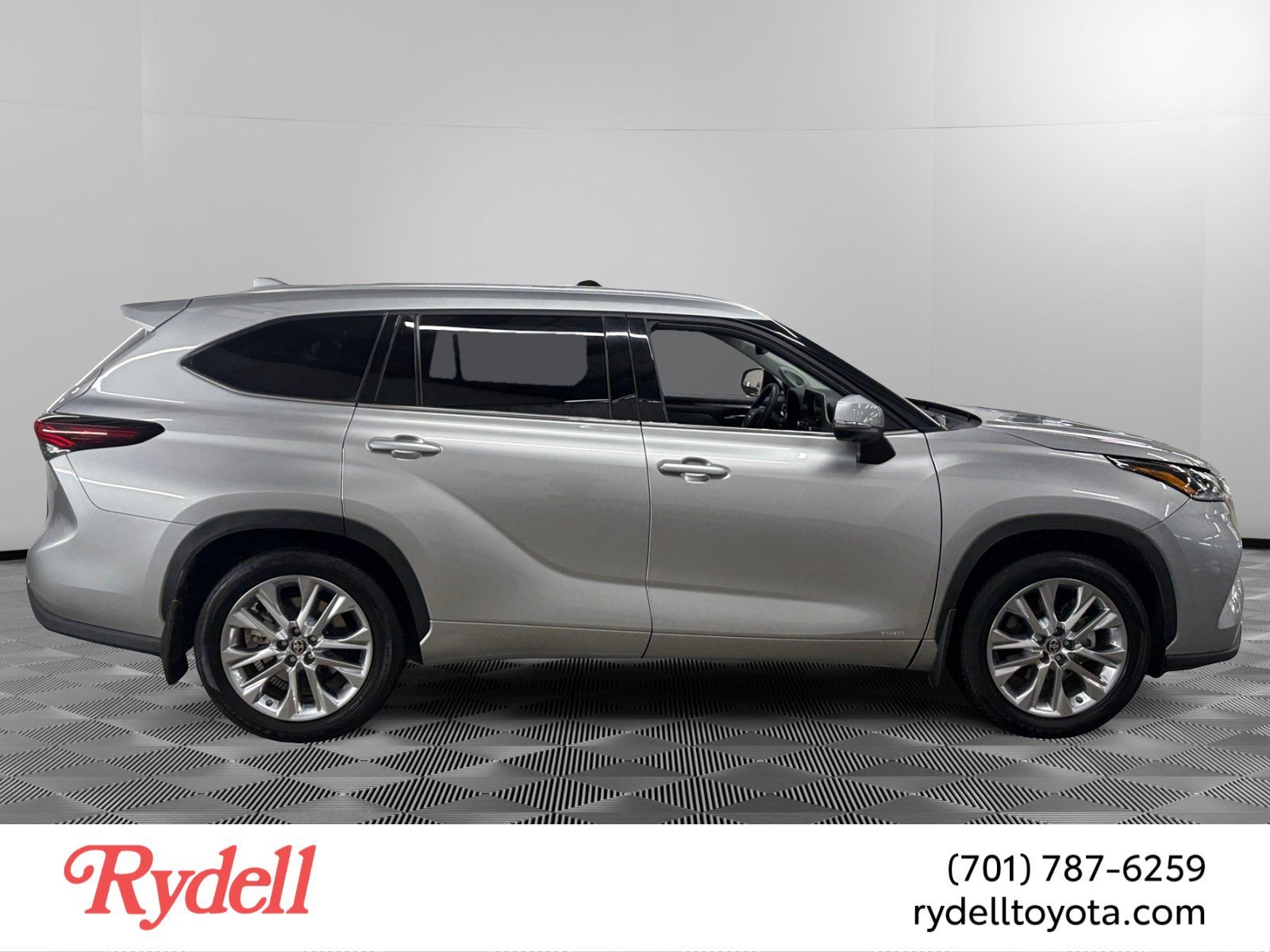 2024 Toyota Highlander Hybrid Limited
