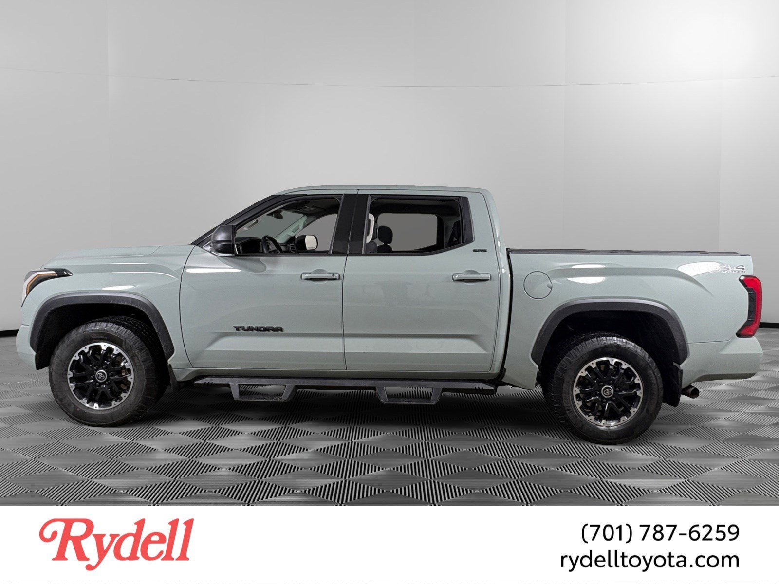 2023 Toyota Tundra 4WD SR5