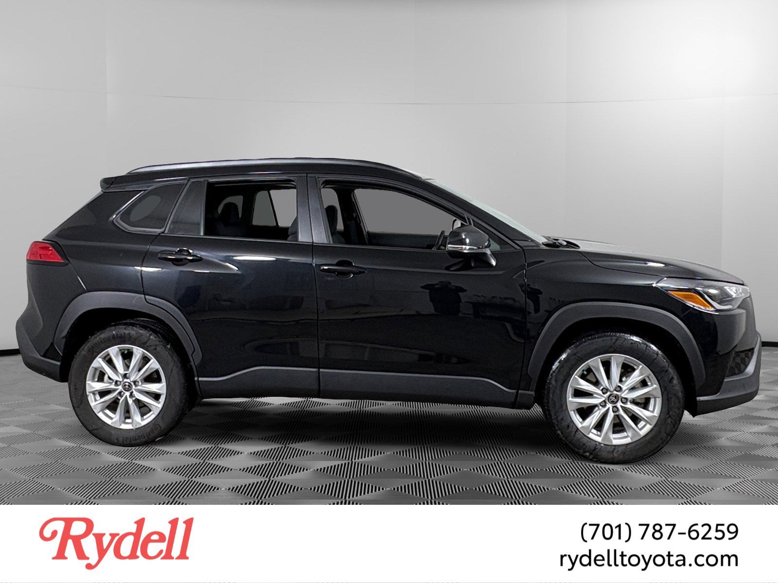 2023 Toyota Corolla Cross LE