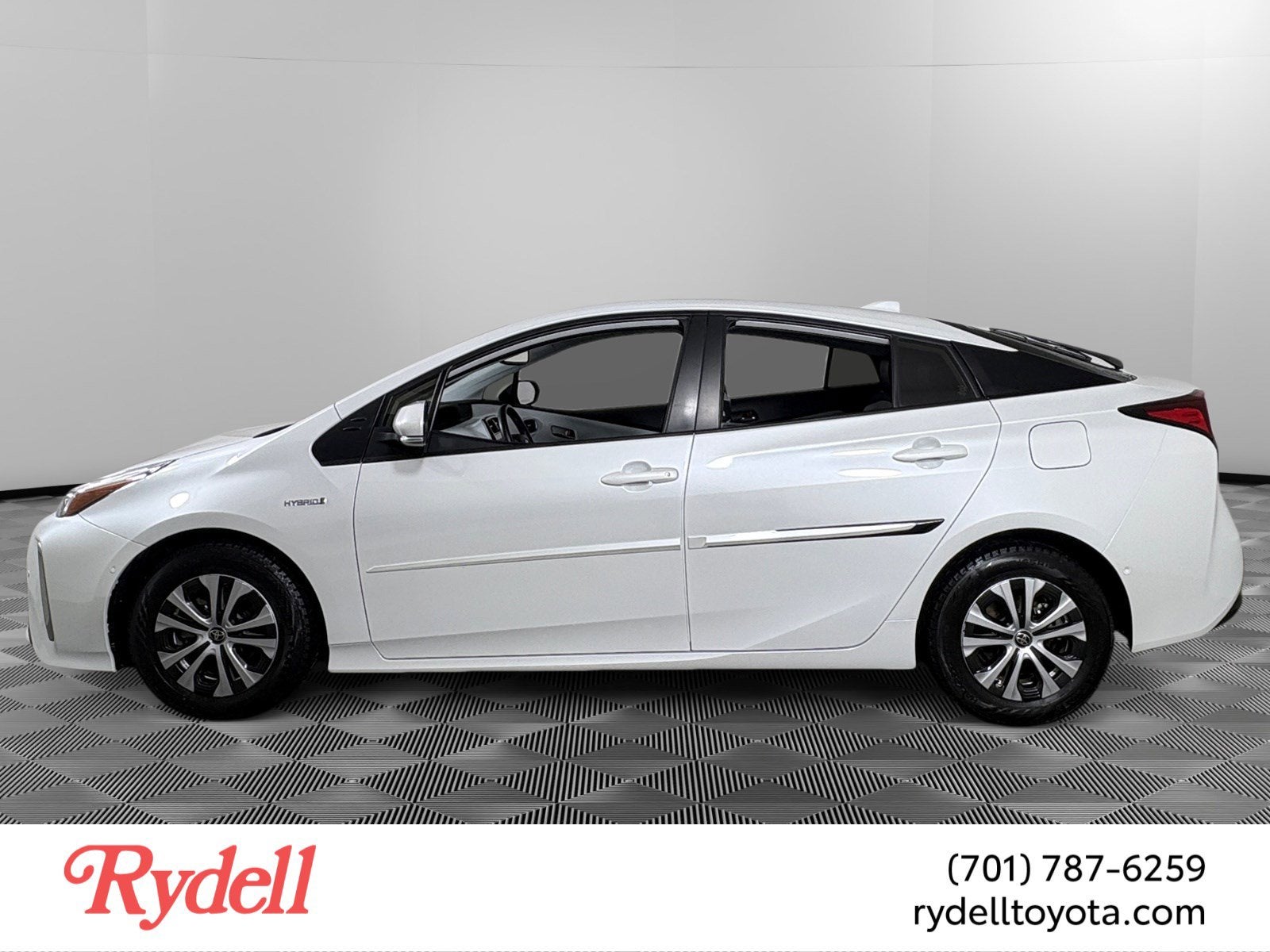 2022 Toyota Prius XLE