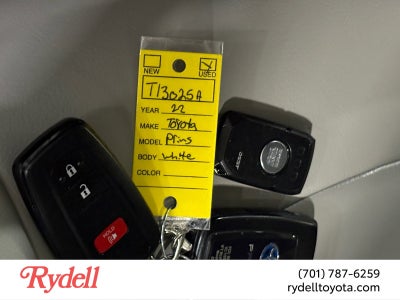 2022 Toyota Prius XLE