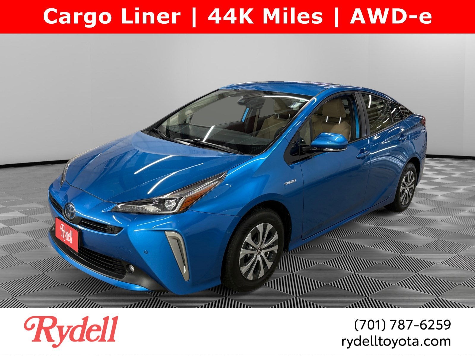 2020 Toyota Prius LE AWD-e's photo