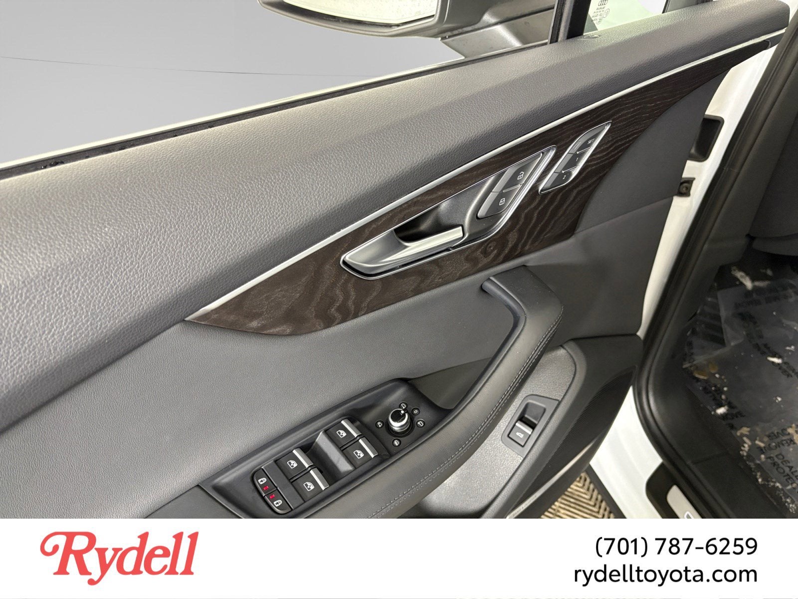 2021 Audi Q7 Premium Plus