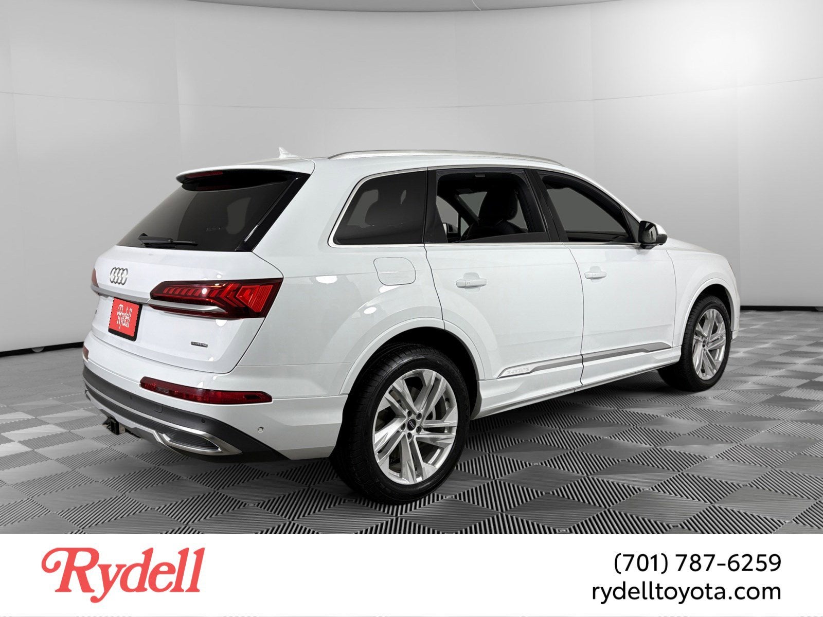 2021 Audi Q7 Premium Plus