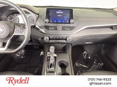 2022 Nissan Altima 2.5 SR