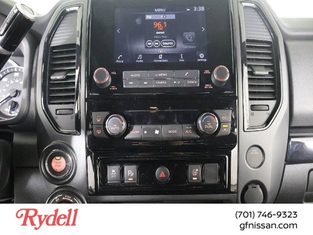 2024 Nissan Titan SV