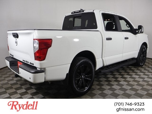 2024 Nissan Titan SV