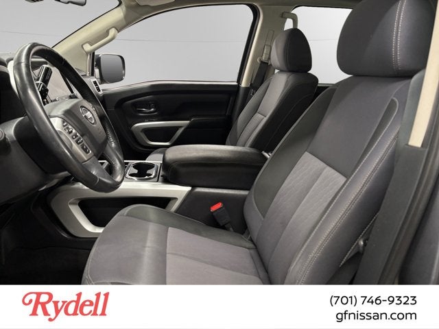 2021 Nissan Titan SV