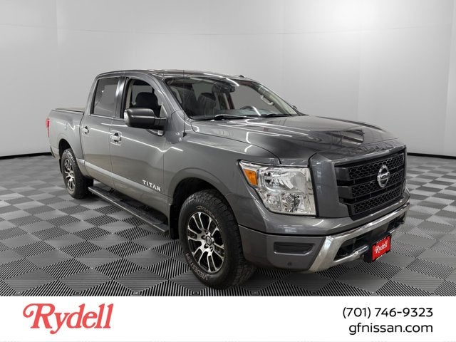 2021 Nissan Titan SV