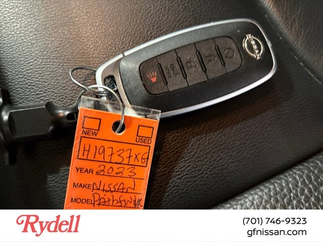 2023 Nissan Pathfinder SL