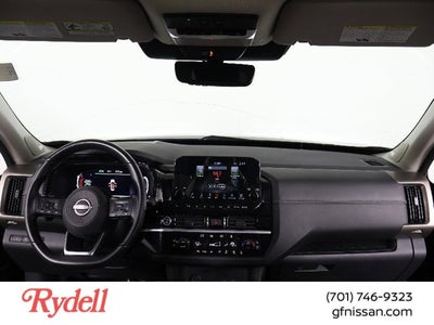 2023 Nissan Pathfinder Platinum