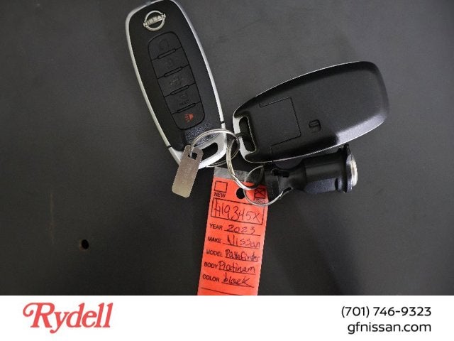 2023 Nissan Pathfinder Platinum