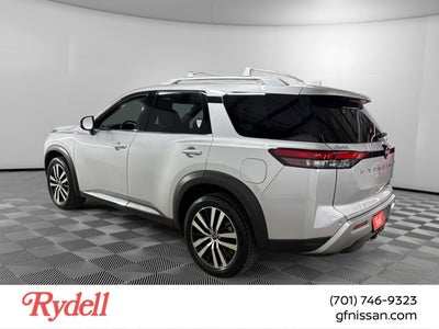 2023 Nissan Pathfinder Platinum