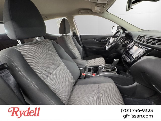 2022 Nissan Rogue Sport SV