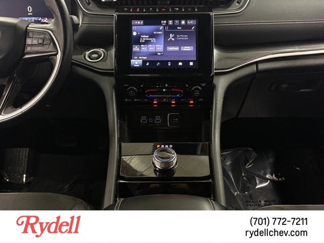 2022 Jeep Grand Cherokee L Altitude