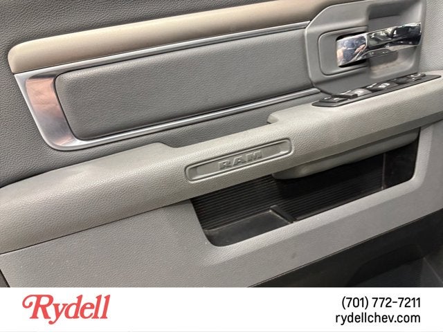 2017 RAM 1500 SLT