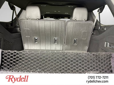 2024 GMC Yukon XL SLT