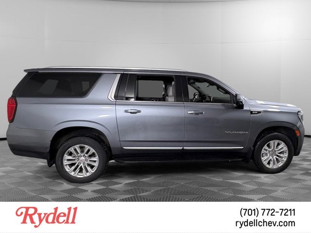 2022 GMC Yukon XL SLT