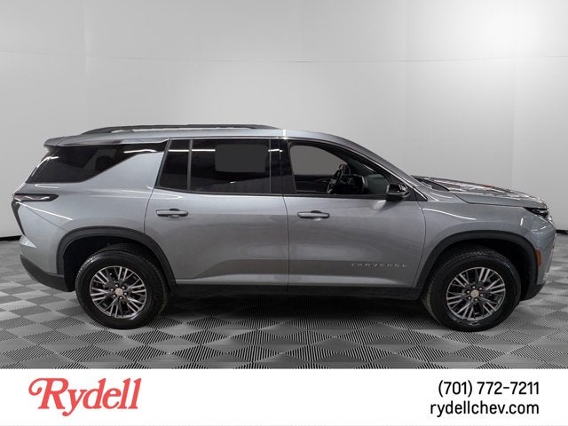 2026 Chevrolet Traverse AWD LT